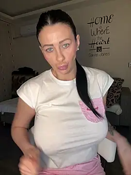 IRISWHITE17 online show from March 9, 5:32 am