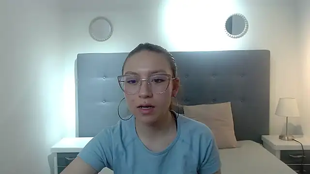 mia vegga online show from January 9, 9:08 pm