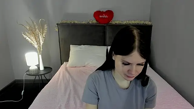 SkinyJoys online show from February 28, 1:49 am