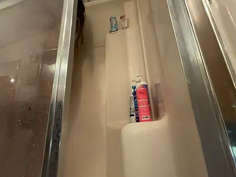 RoxyBrockcali online show from February 9, 7:21 am