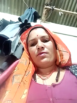 Hot hiuj online show from February 7, 9:18 pm