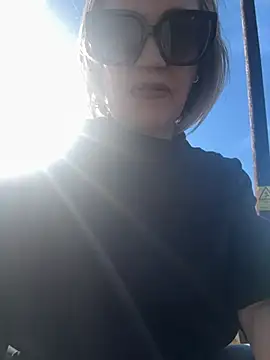 Milfshake227 online show from April 6, 3:46 pm