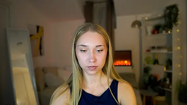 MilaBunny2000 online show from February 10, 9:34 am