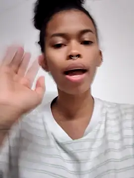 shenna brunette online show from February 28, 6:40 pm