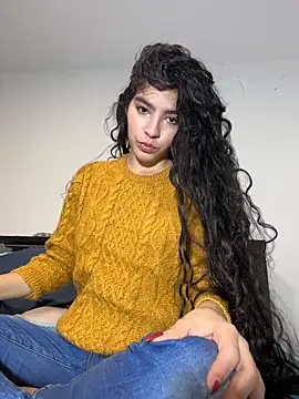 dani bela online show from February 1, 11:25 pm