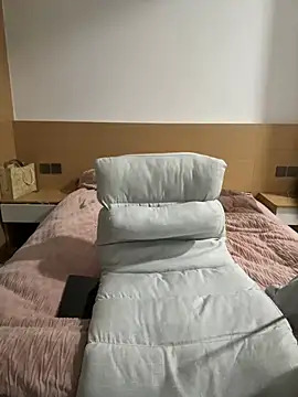  xiaoxinxin  online show from March 7, 1:56 am