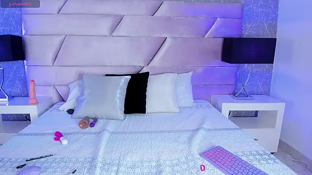 Ivy Coopper online show from January 14, 7:52 pm