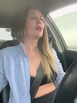 IssabelXO online show from March 30, 2:27 pm