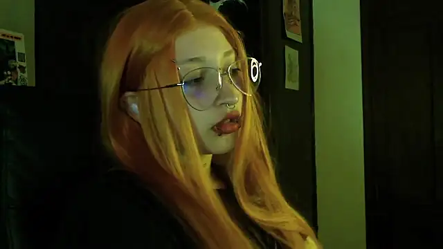 Aoidandelion online show from March 25, 11:51 pm