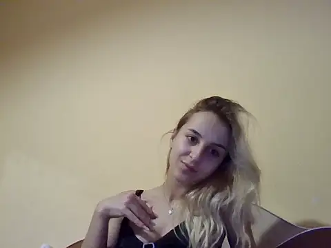 RahellaBlonde1 online show from January 5, 9:07 pm