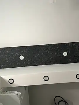 dear2002 online show from February 15, 9:30 am