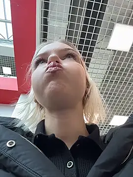 AshleyMur online show from March 6, 5:24 am