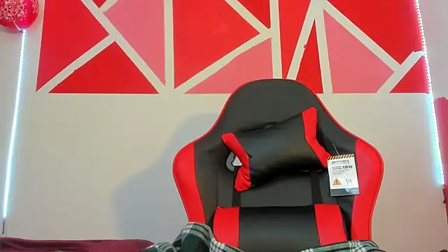 abril onnel online show from February 25, 7:34 pm