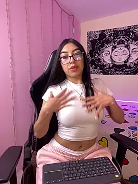 Natsrose online show from February 26, 3:22 pm