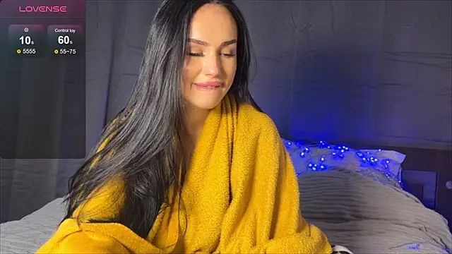 LushMirai online show from January 15, 9:10 pm