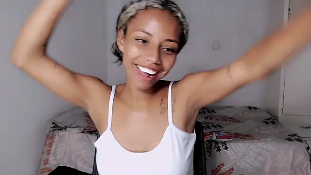 linda brown  online show from March 4, 12:45 pm