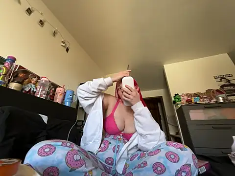 prettygirltracy 12 online show from February 6, 7:28 pm