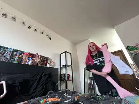 prettygirltracy 12 online show from February 16, 4:18 pm