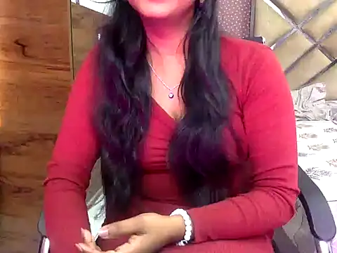 hotyy-sweet online show from January 8, 9:35 am