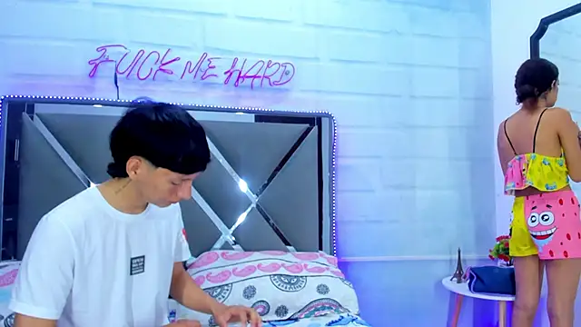 BunnyLove  online show from April 19, 12:10 am