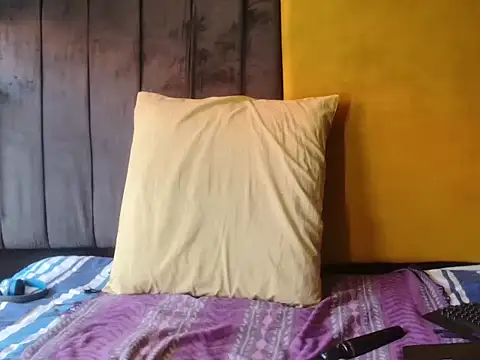 Sexy Doll xXx online show from February 6, 7:56 am