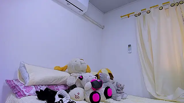 vennuss19 online show from March 3, 8:59 pm