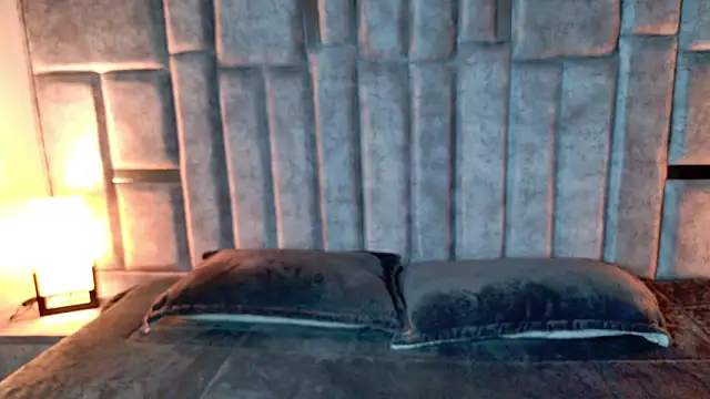 azul veraa online show from March 3, 12:22 pm