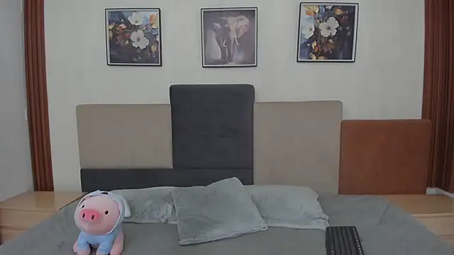 yeye sweet  online show from January 11, 2:38 am