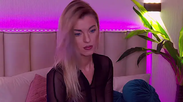 AvrilSkyy online show from January 12, 6:07 am