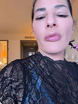 Maya-www online show from February 20, 5:03 pm