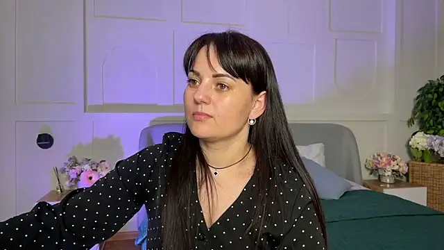  SilkyShadow  online show from February 3, 6:40 am