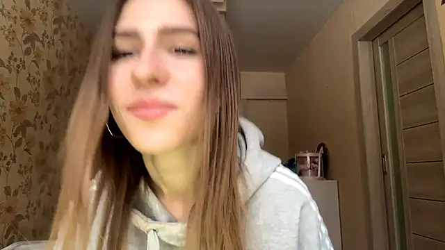 ElsieKuhlmann online show from January 13, 8:40 am