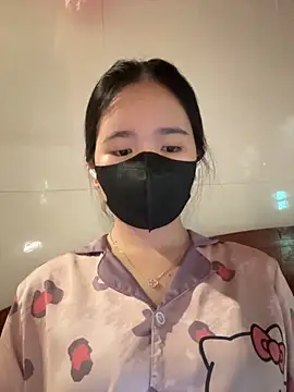 Gwen879 online show from April 6, 4:01 am