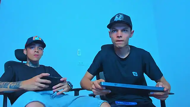 Thomas-Wil online show from March 28, 9:35 pm