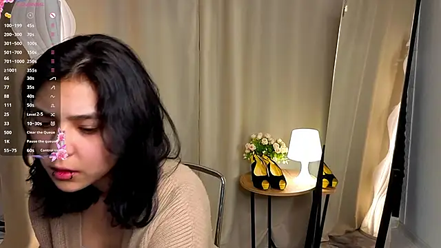 KhalilahGreis online show from January 15, 4:02 pm