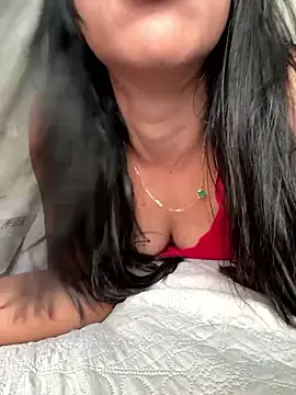 Scarlett Valmont online show from January 9, 5:06 pm