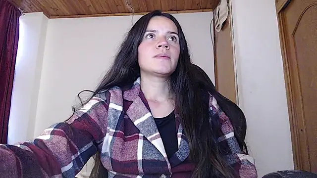 Shanel Lozano online show from May 8, 8:10 pm