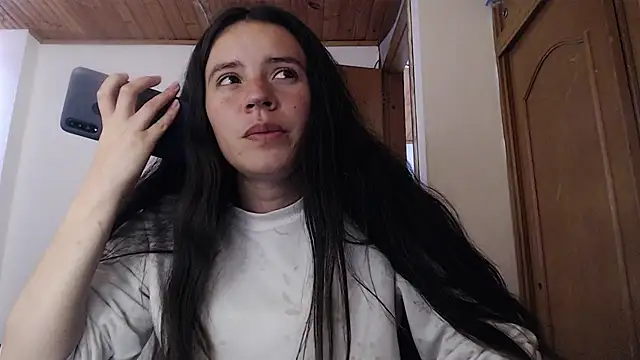 Shanel Lozano online show from May 5, 6:22 pm