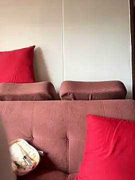 Veronica Wins  online show from January 31, 8:40 pm