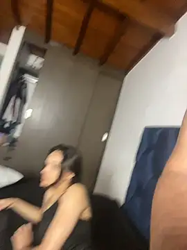 uncontrolled fire online show from April 7, 9:28 pm