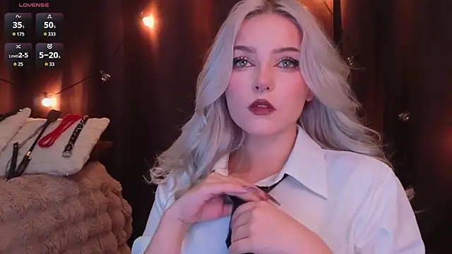 ShyniAlice online show from March 20, 5:01 am