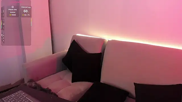 Nyx Hyde online show from January 14, 1:05 pm