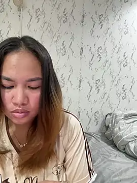 Ponthip online show from May 3, 9:29 pm
