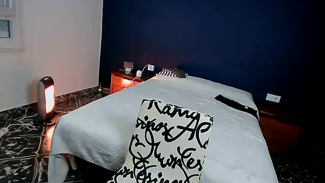 Alice Dan online show from February 9, 4:09 pm