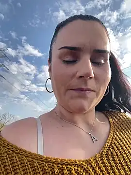 Alice Dan online show from March 23, 4:13 pm