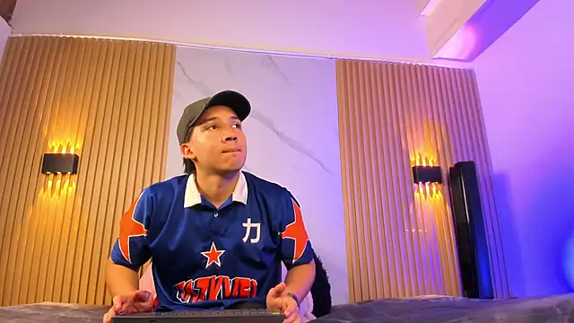 IamJuanJoc online show from February 28, 7:46 pm