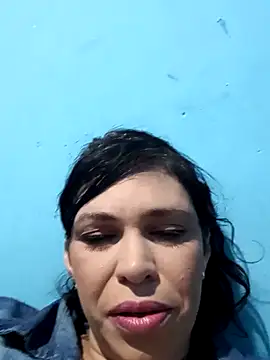 gaellymurlockx18 online show from February 21, 9:37 pm