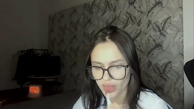 LuciaBanga online show from January 14, 9:36 am