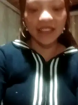 jjennyyy online show from February 19, 3:55 pm