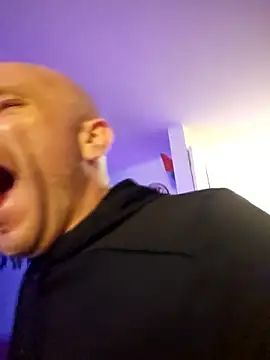 FrankieFuckMe online show from June 2, 6:14 am